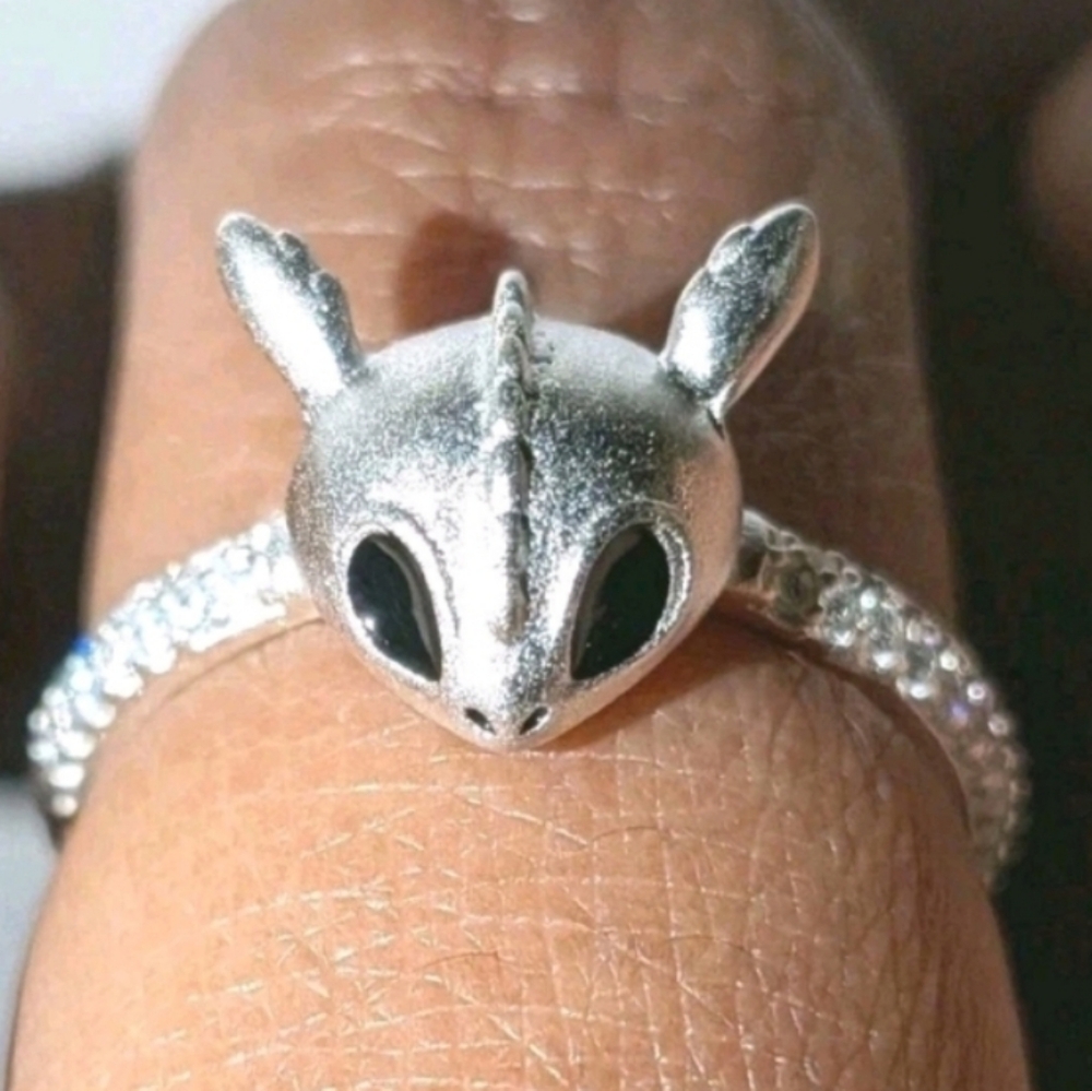 Dainty High Quality 925 Sterling silver Light Fury Dragon Sparkly Cz Ring Sz7